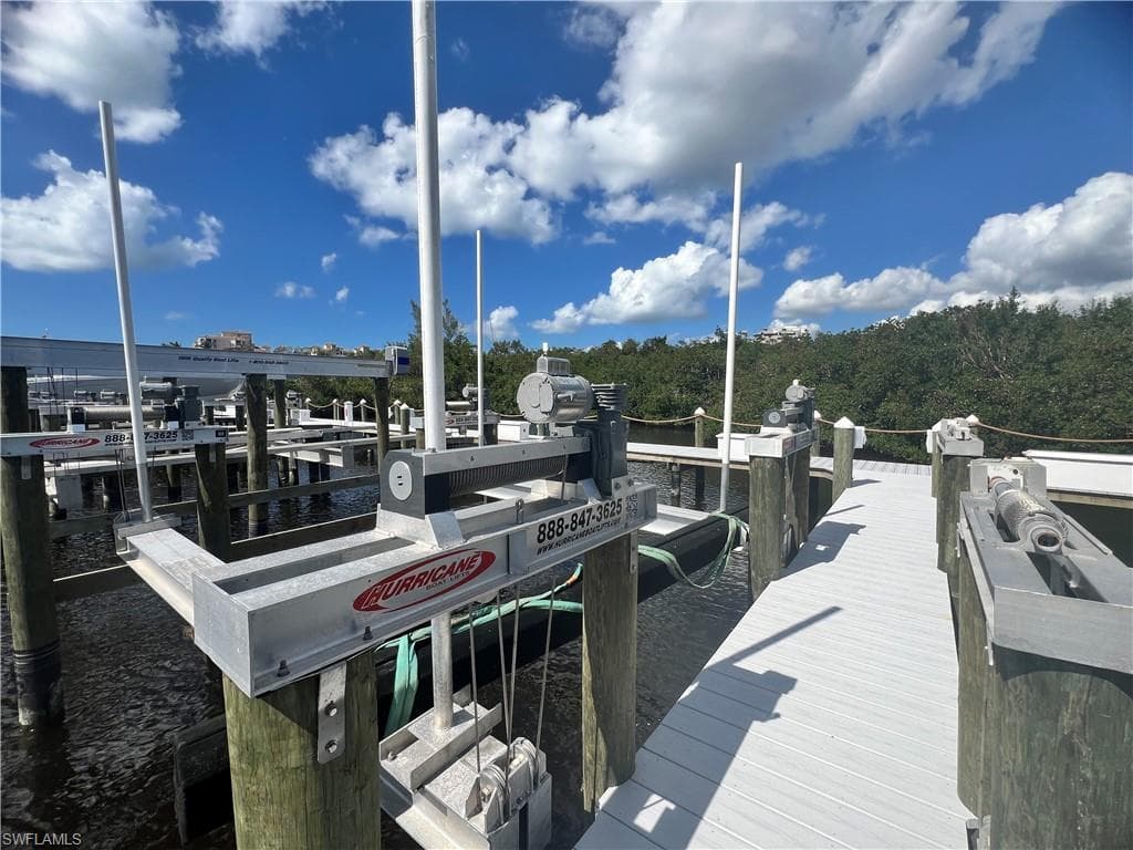 243d Wiggins Bay Dr, Naples, FL 34110-5