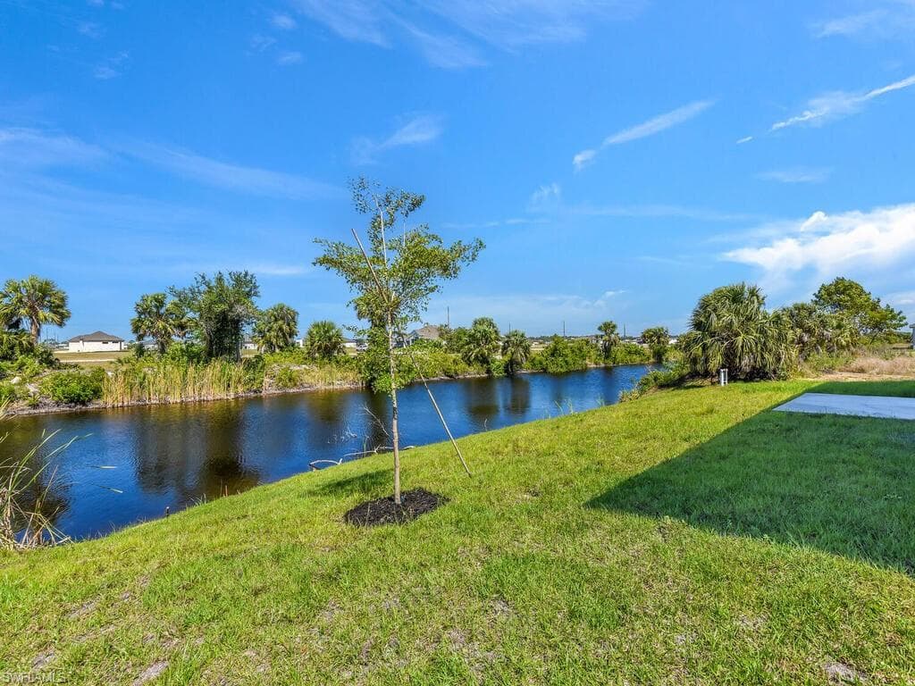 3818 40th Ave, Cape Coral, FL 33993-9