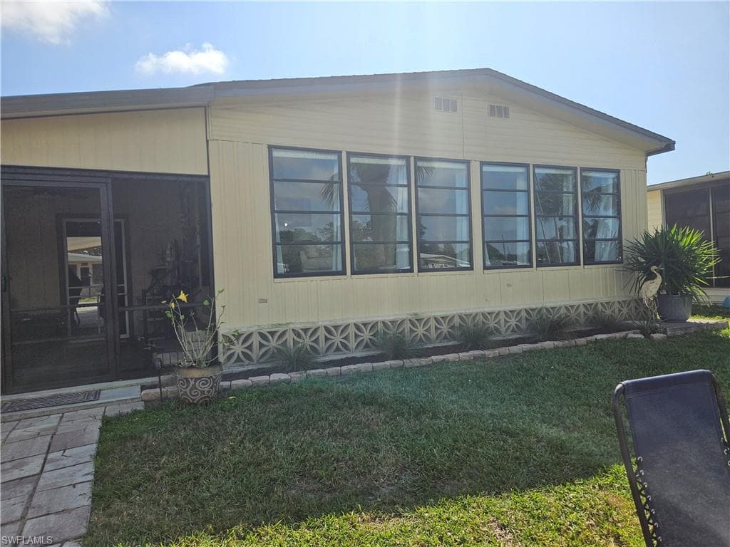 45 Aquamarine Ave 45-q, Naples, FL 34114-13