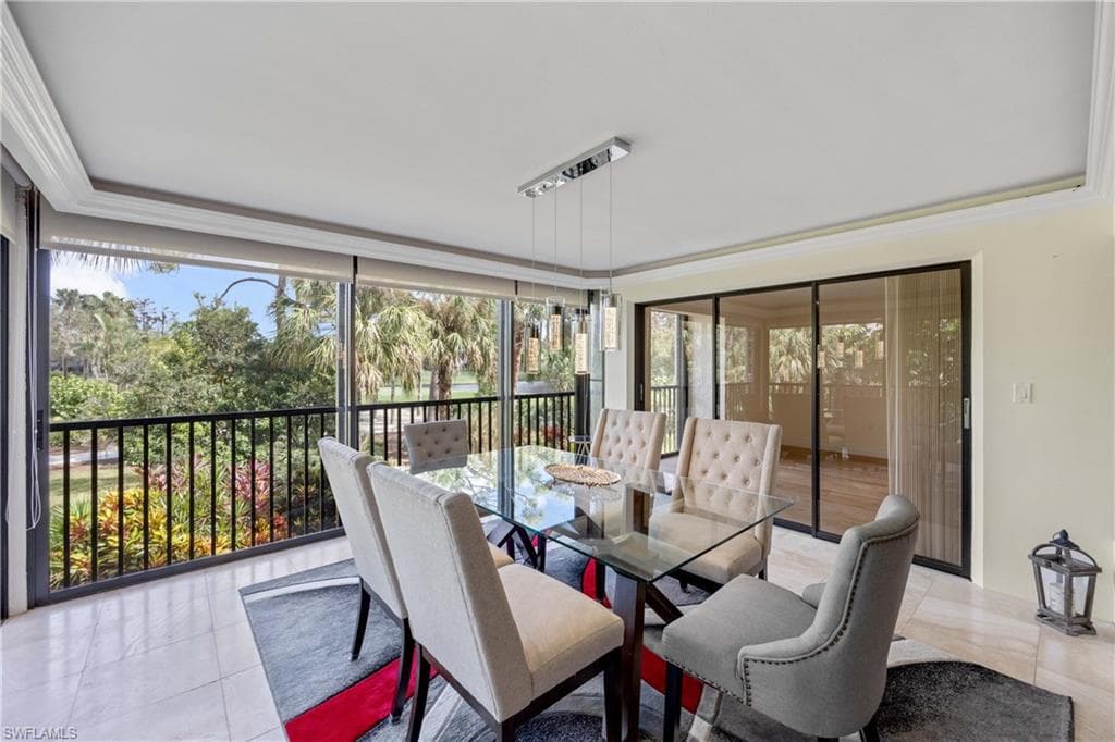 5940 Via Lugano 1-202, Naples, FL 34108-16