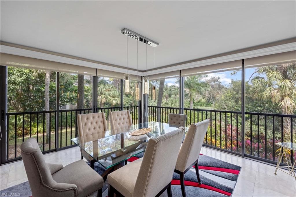 5940 Via Lugano 1-202, Naples, FL 34108-17