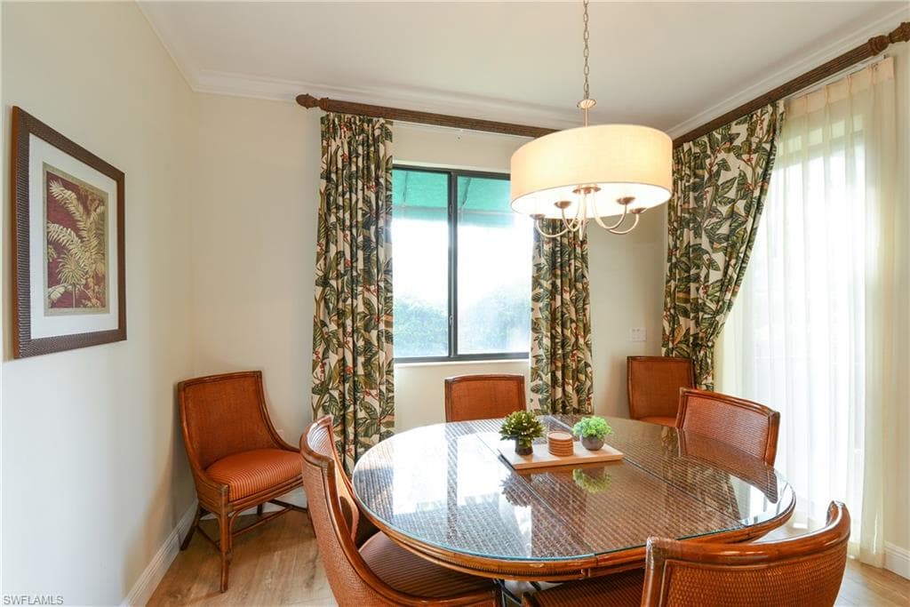 975 Sandpiper St A-104, Naples, FL 34102-10
