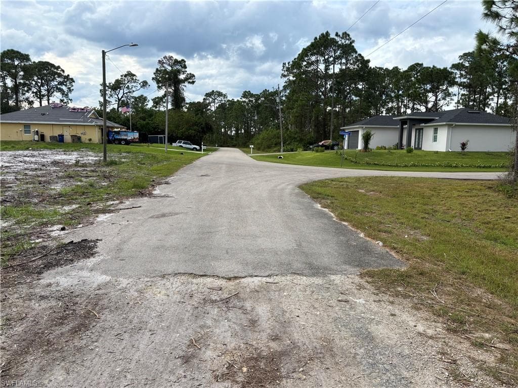 925 Barton St E, Lehigh Acres, FL 33974-4