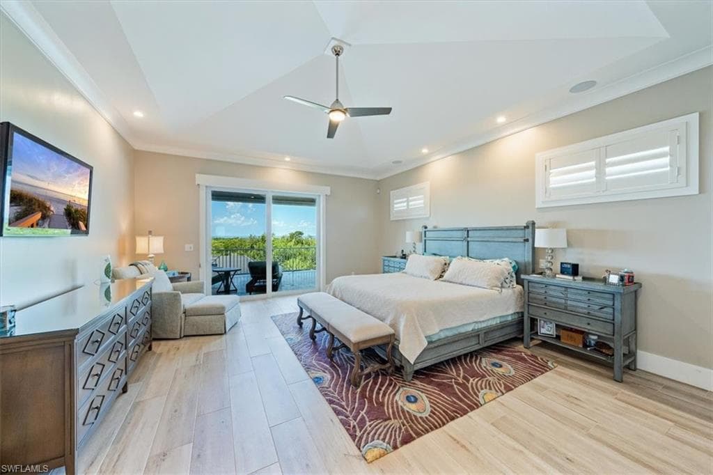 564 Spinnaker Dr, Marco Island, FL 34145-22