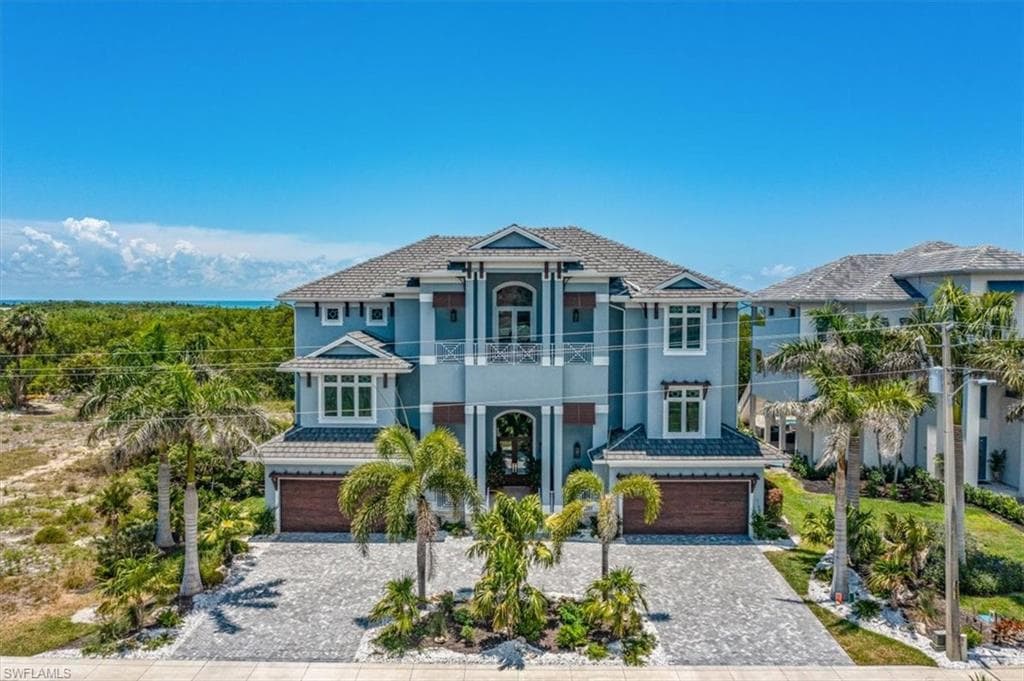 564 Spinnaker Dr, Marco Island, FL 34145-35