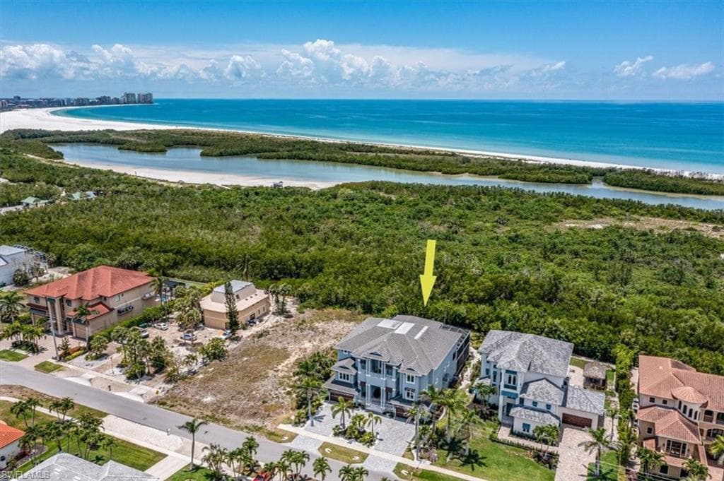 564 Spinnaker Dr, Marco Island, FL 34145-39