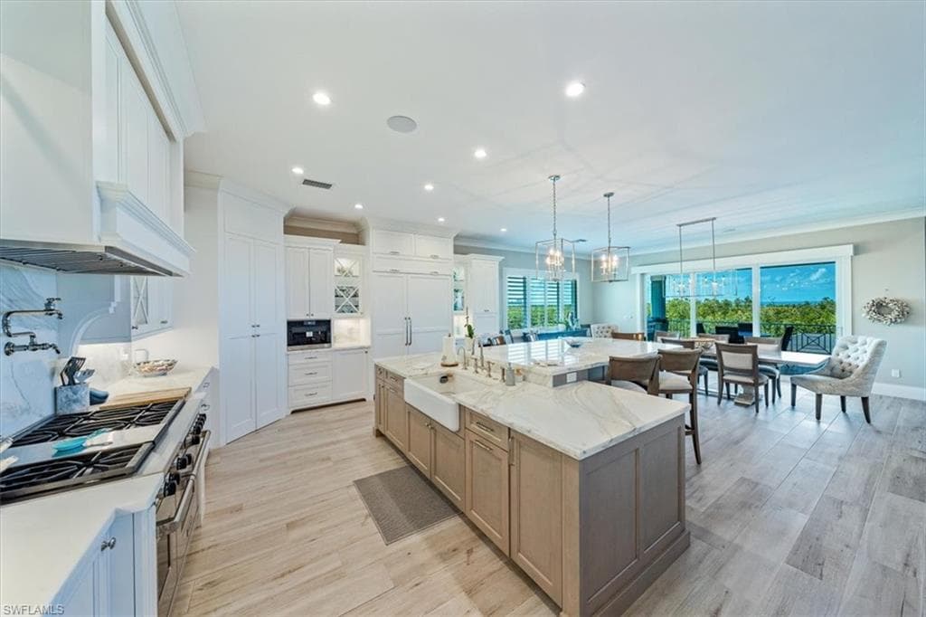 564 Spinnaker Dr, Marco Island, FL 34145-8