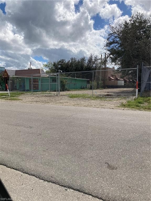 2400 Kirkwood Ave, Naples, FL 34112-5