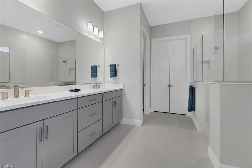 9575 Curlew Dr, Naples, FL 34120-15