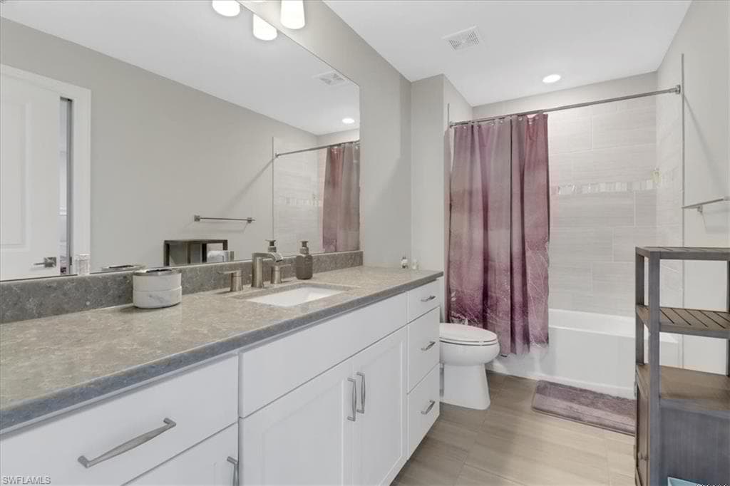 9575 Curlew Dr, Naples, FL 34120-26