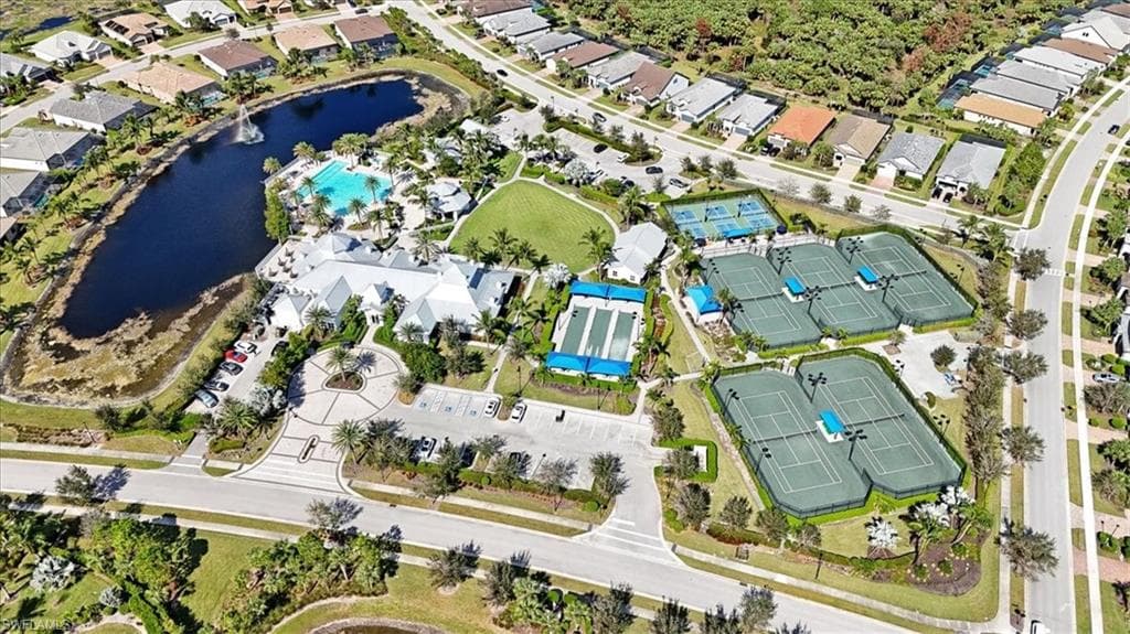 9575 Curlew Dr, Naples, FL 34120-34