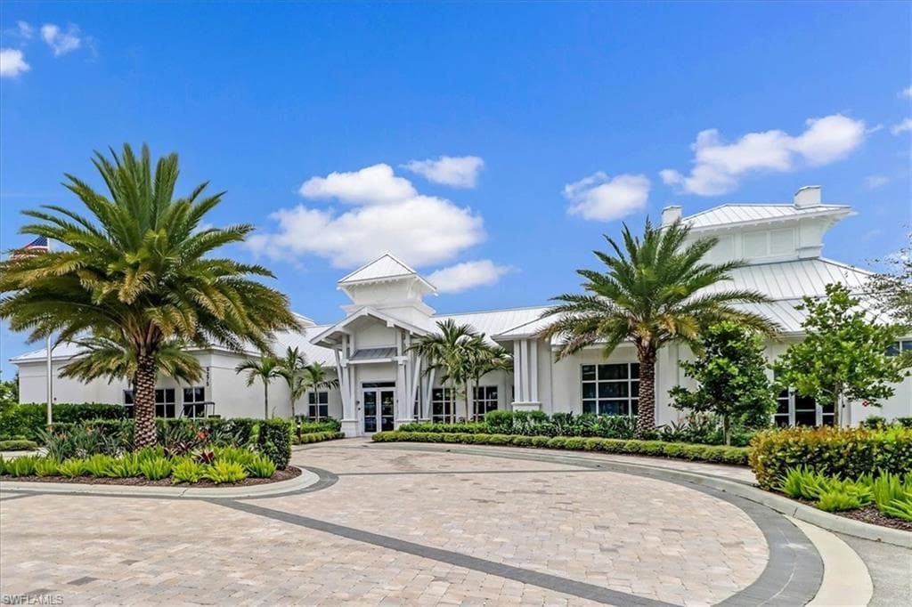 9575 Curlew Dr, Naples, FL 34120-38