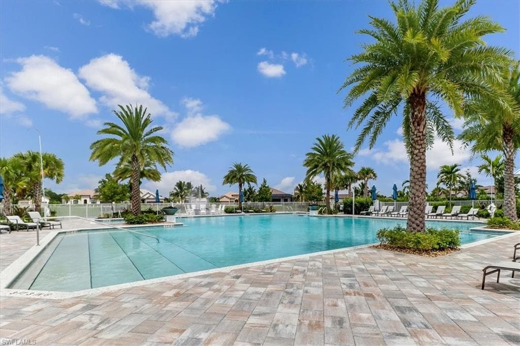 9575 Curlew Dr, Naples, FL 34120-43