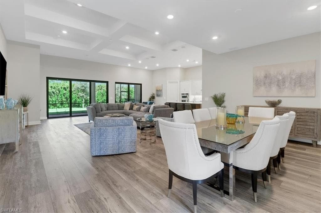 9575 Curlew Dr, Naples, FL 34120-5