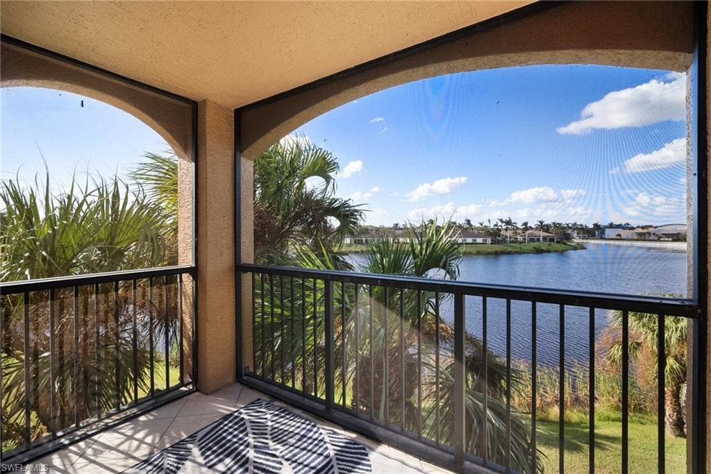 8754 River Homes Ln 8302, Bonita Springs, FL 34135-19