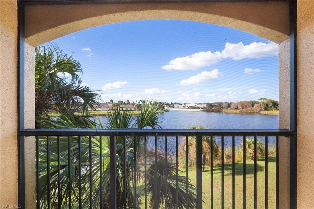 8754 River Homes Ln 8302, Bonita Springs, FL 34135-3