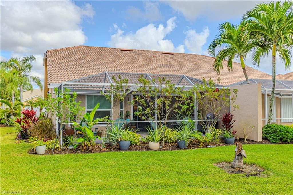 6647 Castlelawn Pl 24, Naples, FL 34113-4