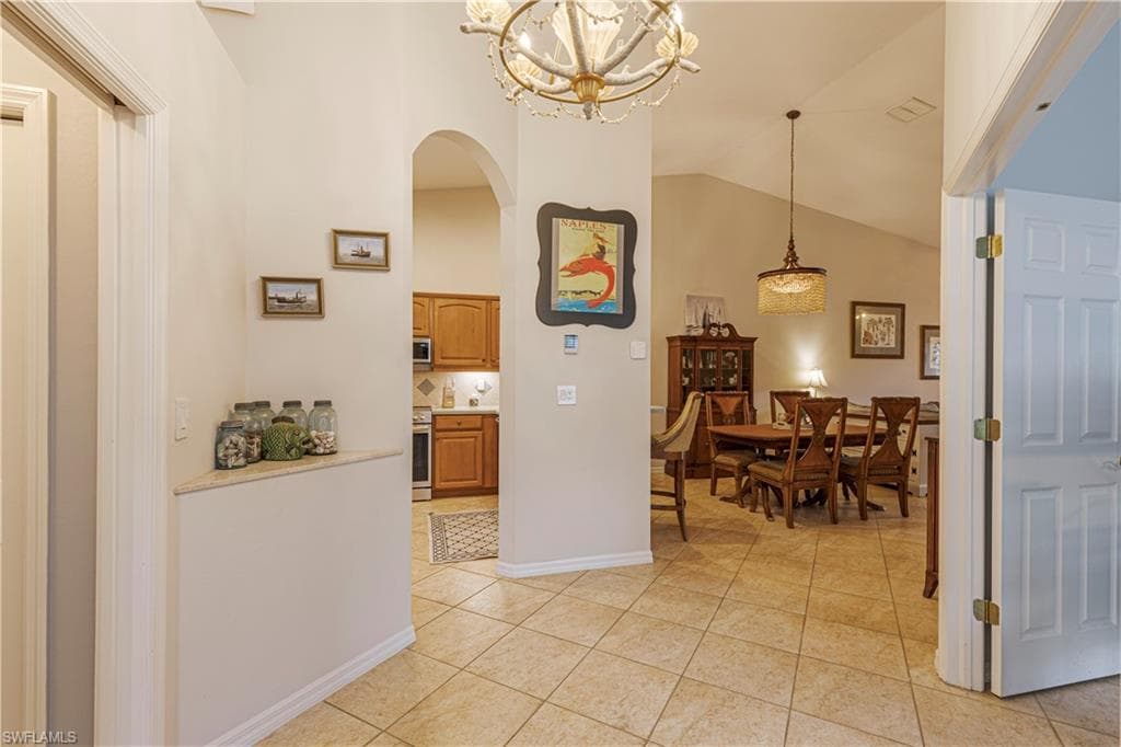 6647 Castlelawn Pl 24, Naples, FL 34113-5