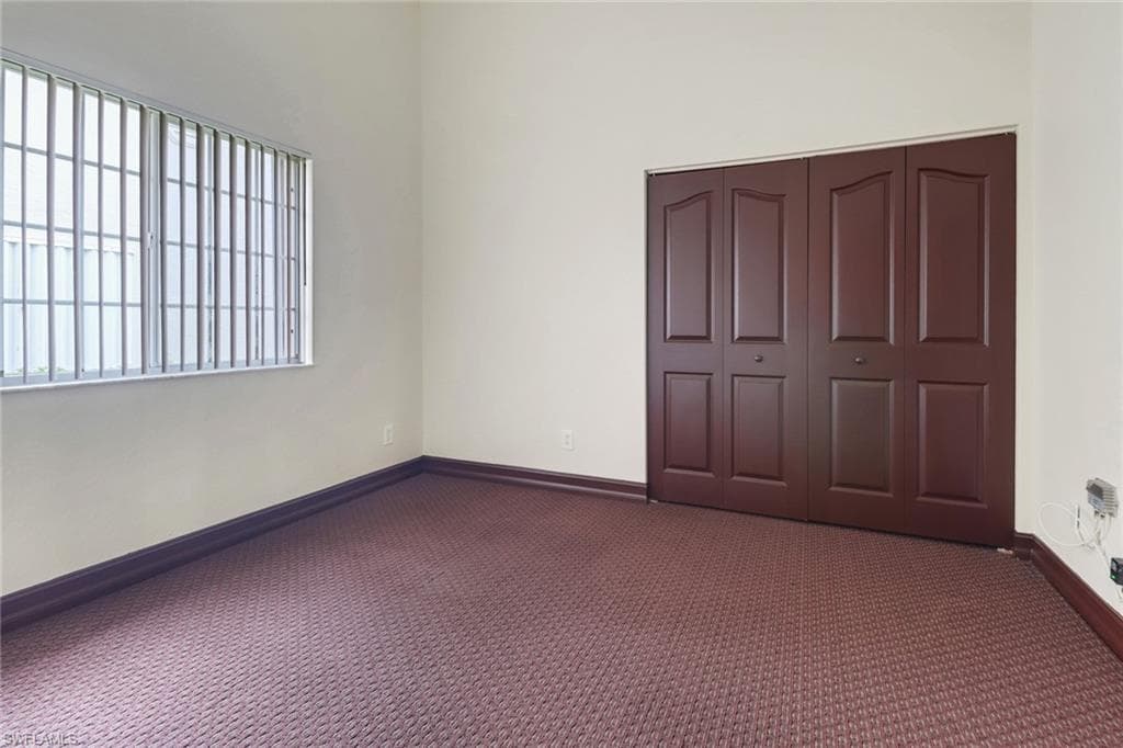 280 Naomi Dr 5401, Naples, FL 34104-21