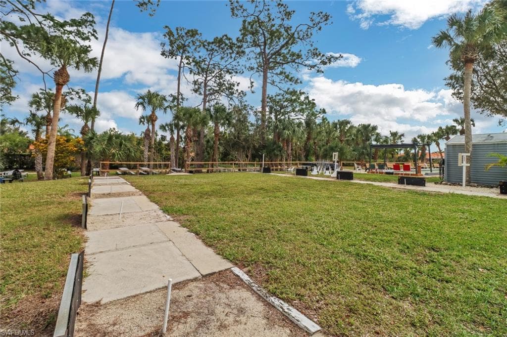 280 Naomi Dr 5401, Naples, FL 34104-30