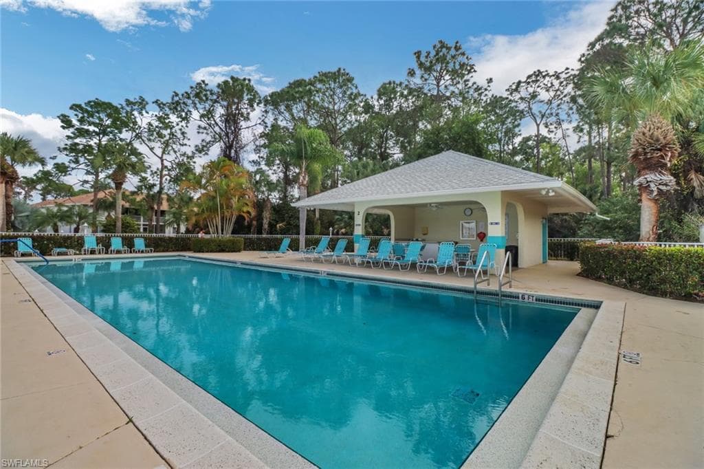 280 Naomi Dr 5401, Naples, FL 34104-33
