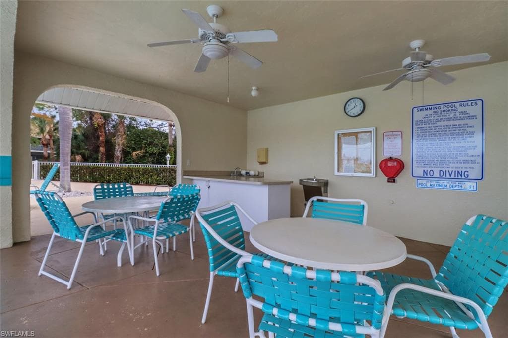 280 Naomi Dr 5401, Naples, FL 34104-34