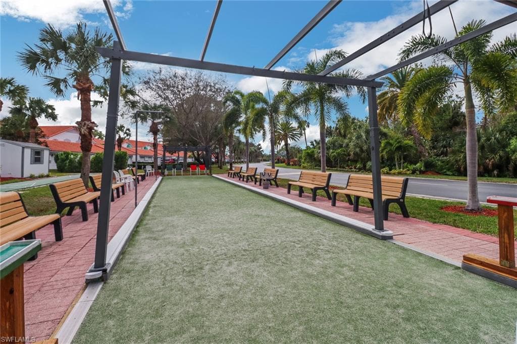 280 Naomi Dr 5401, Naples, FL 34104-38