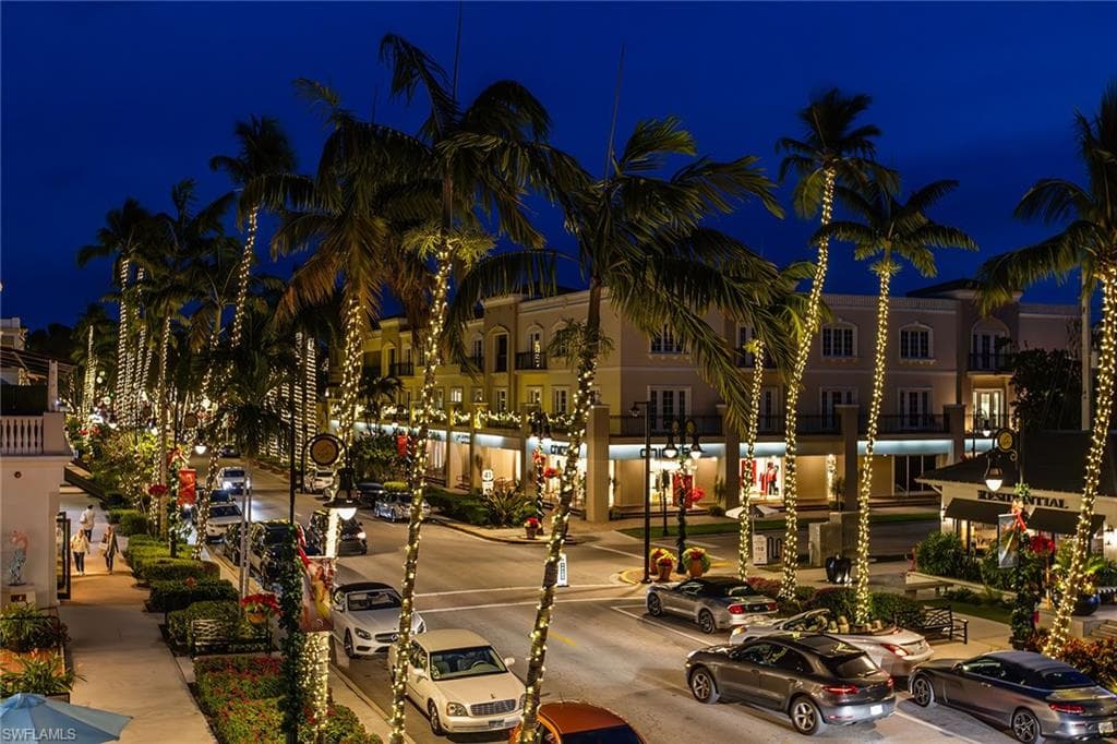 505 5th Ave S 201, Naples, FL 34102-36