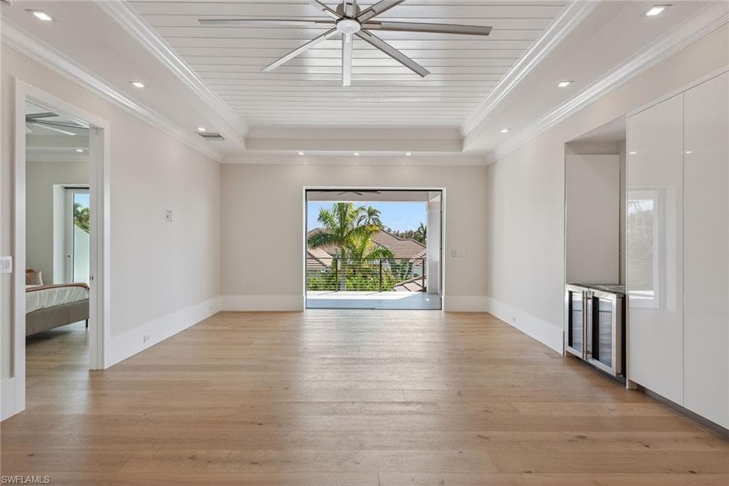 3280 Crayton Rd, Naples, FL 34103-20