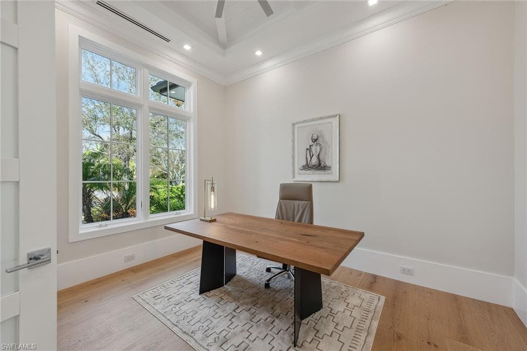3280 Crayton Rd, Naples, FL 34103-26
