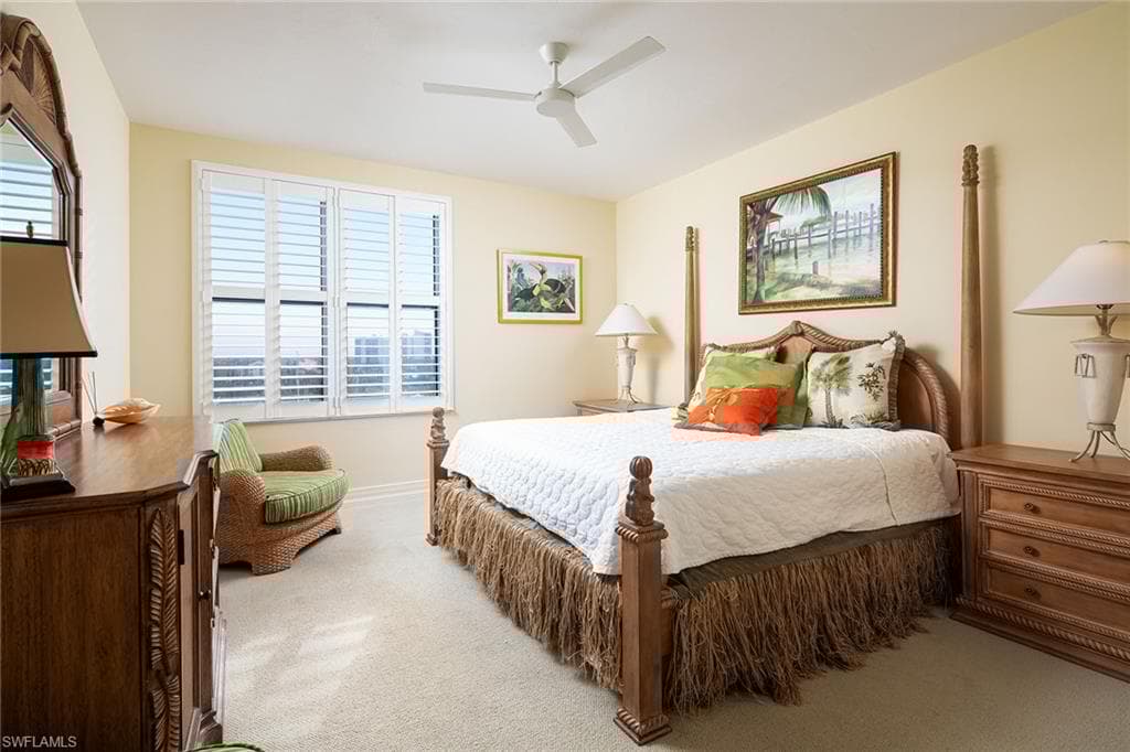 435 Dockside Dr A-804, Naples, FL 34110-15