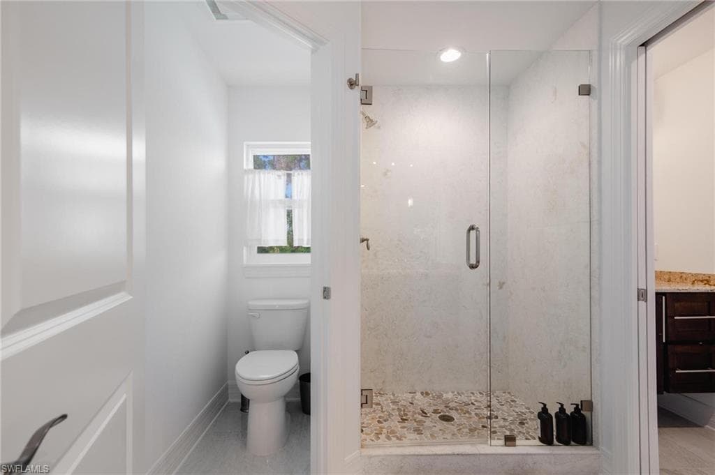 857 93rd Ave N, Naples, FL 34108-34