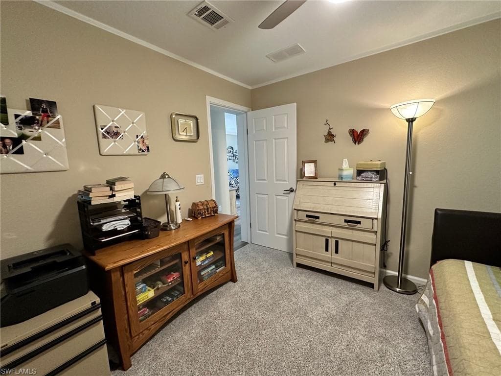 1113 Diamond Lake Cir, Naples, FL 34114-35