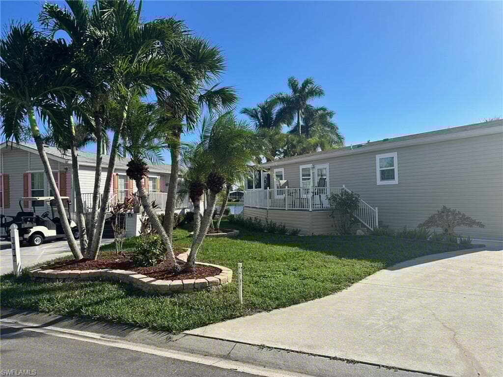 1113 Diamond Lake Cir, Naples, FL 34114-3