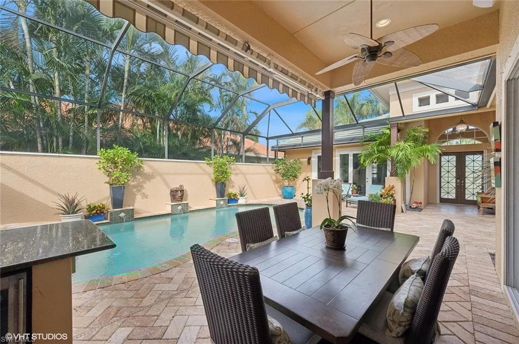 4908 Rustic Oaks Cir, Naples, FL 34105-9