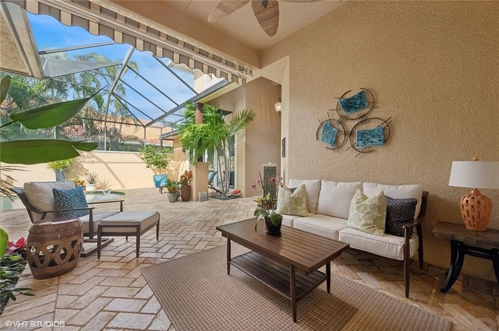 4908 Rustic Oaks Cir, Naples, FL 34105-10