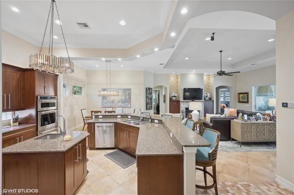 4908 Rustic Oaks Cir, Naples, FL 34105-22