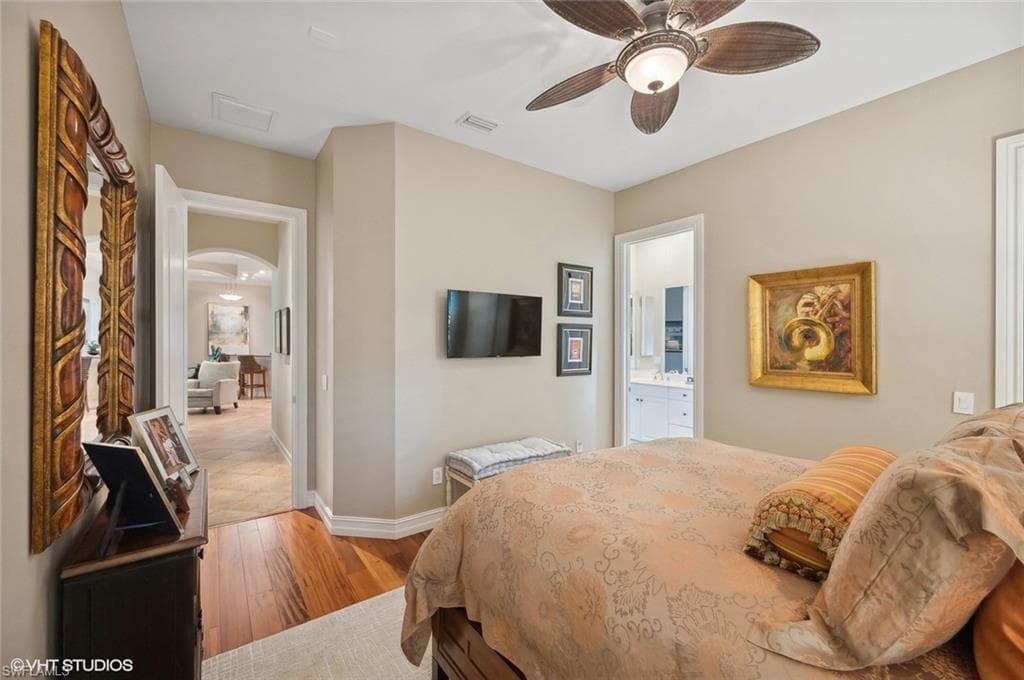 4908 Rustic Oaks Cir, Naples, FL 34105-43