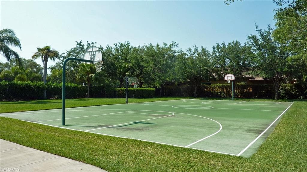 4908 Rustic Oaks Cir, Naples, FL 34105-50