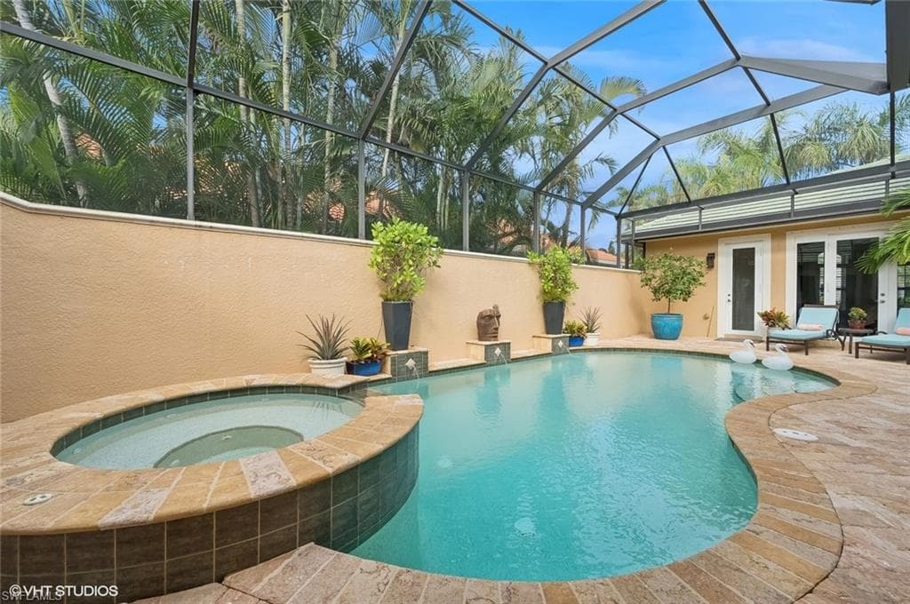 4908 Rustic Oaks Cir, Naples, FL 34105-5