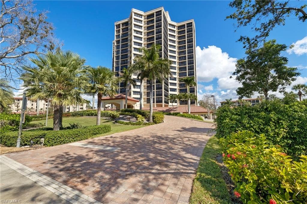 6000 Pelican Bay Blvd 1202, Naples, FL 34108-2