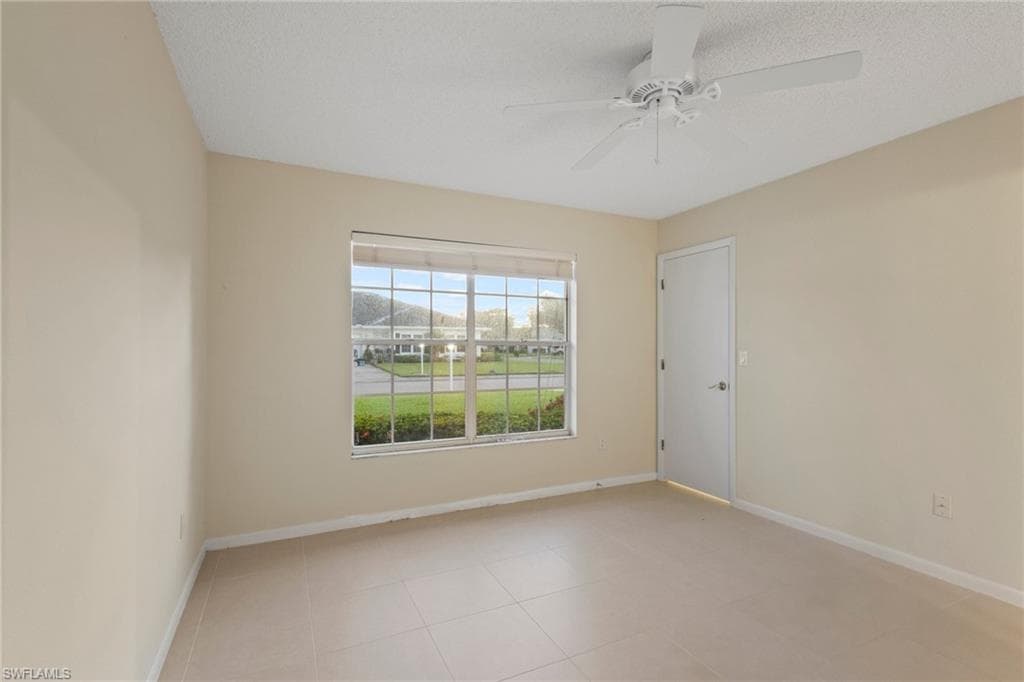 1207 Arcola Dr, Fort Myers, FL 33919-13