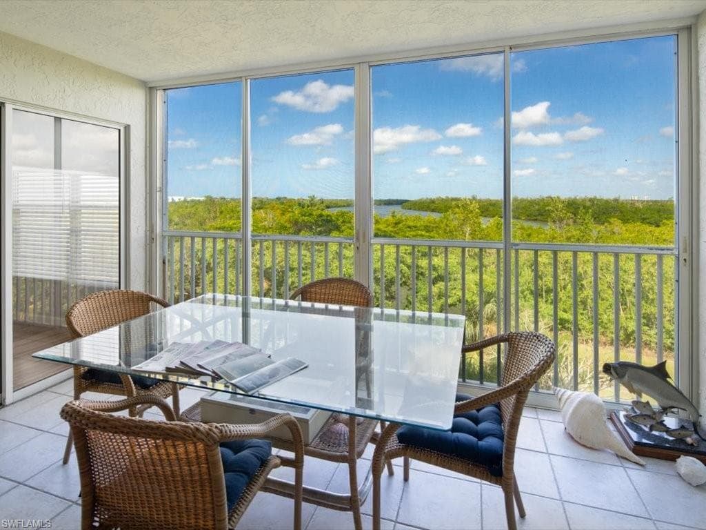 100 Stevens Landing Dr 301, Marco Island, FL 34145-3