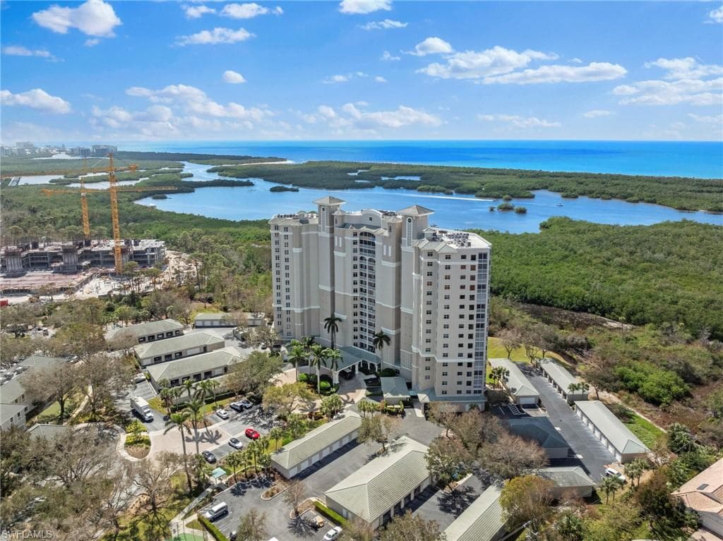 1001 Arbor Lake Dr 307, Naples, FL 34110-4