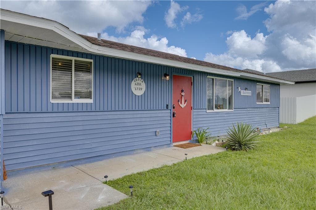 1729 10th Ln, Cape Coral, FL 33909-3