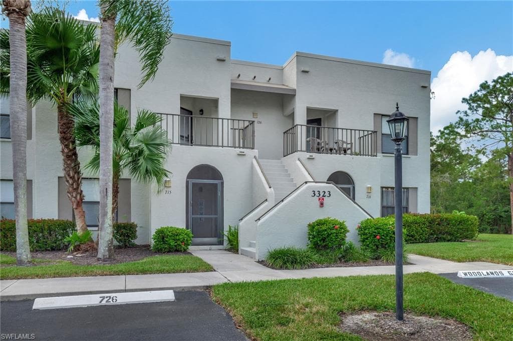 3323 Olympic Dr 716, Naples, FL 34105-1