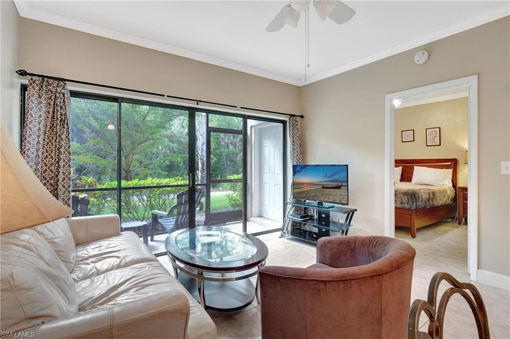 3323 Olympic Dr 716, Naples, FL 34105-8
