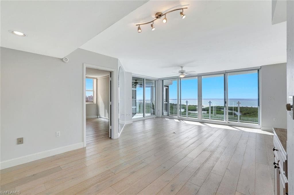 6101 Pelican Bay Blvd 1402, Naples, FL 34108-10
