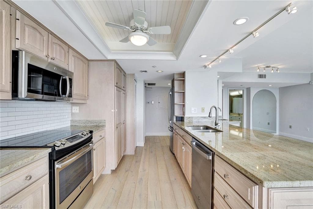 6101 Pelican Bay Blvd 1402, Naples, FL 34108-15