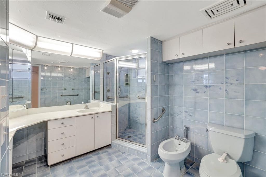 6101 Pelican Bay Blvd 1402, Naples, FL 34108-24